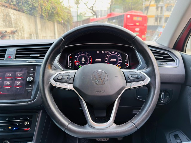 Second-hand 2023 Volkswagen Tiguan 2.0 TSI Elegance BSVI for sale in Mumbai-14