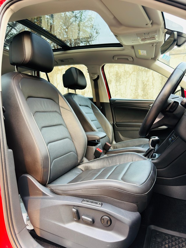 Second-hand 2023 Volkswagen Tiguan 2.0 TSI Elegance BSVI for sale in Mumbai-16