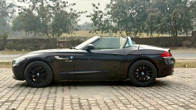 Second-hand 2016 BMW Z4 sDrive 35i Prestige for sale in New Delhi-2