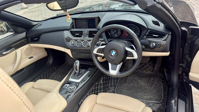 Second-hand 2016 BMW Z4 sDrive 35i Prestige for sale in New Delhi-11