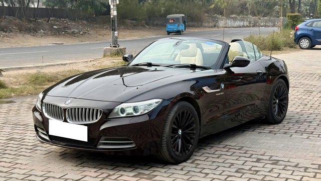 Second-hand 2016 BMW Z4 sDrive 35i Prestige for sale in New Delhi-3