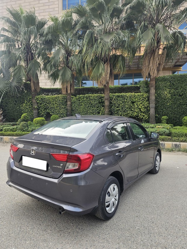 Second-hand 2020 Honda Amaze S CVT Petrol for sale in New Delhi-9