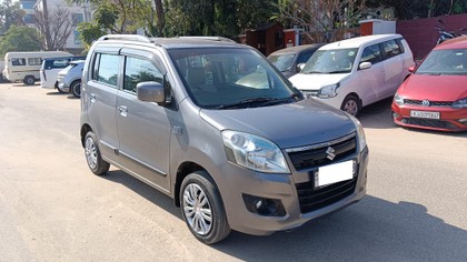 Second-hand 2016 Maruti Wagon R AMT VXI for sale in Jaipur