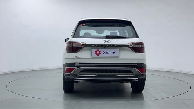 Second-hand 2023 Hyundai Alcazar Platinum AE Turbo 7Str for sale in Gurgaon-4