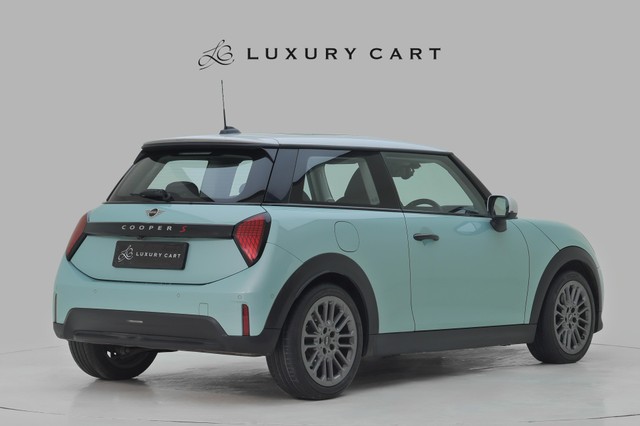 Second-hand 2026 Mini Cooper S Classic Pack for sale in Gurgaon-8