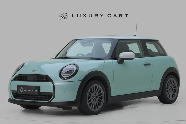 Second-hand 2026 Mini Cooper S Classic Pack for sale in Gurgaon-4