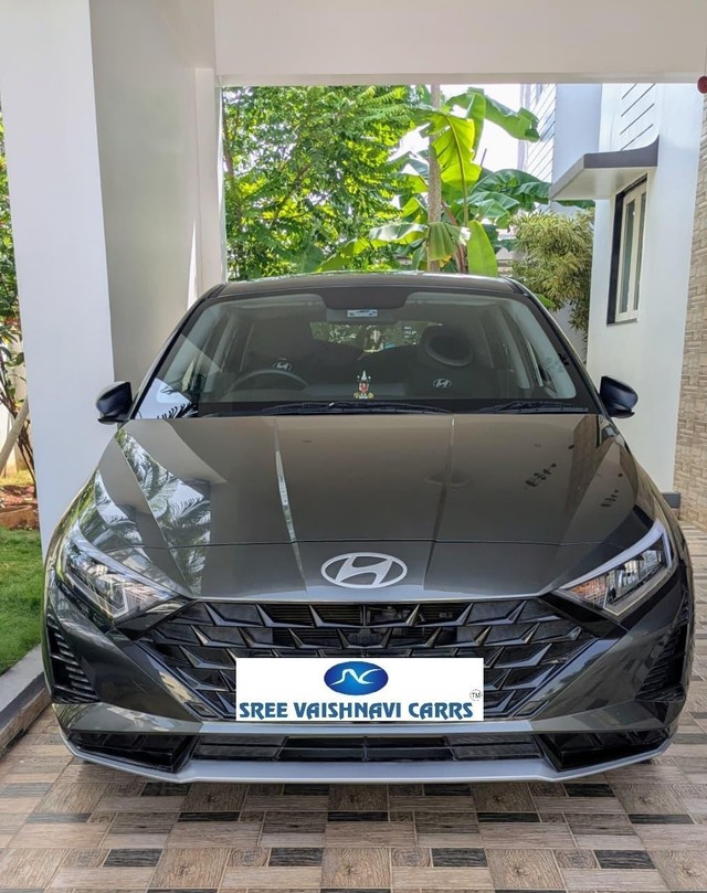 Second-hand 2024 Hyundai i20 Asta for sale in Coimbatore-2
