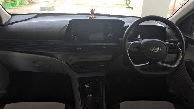 Second-hand 2024 Hyundai i20 Asta for sale in Coimbatore-6