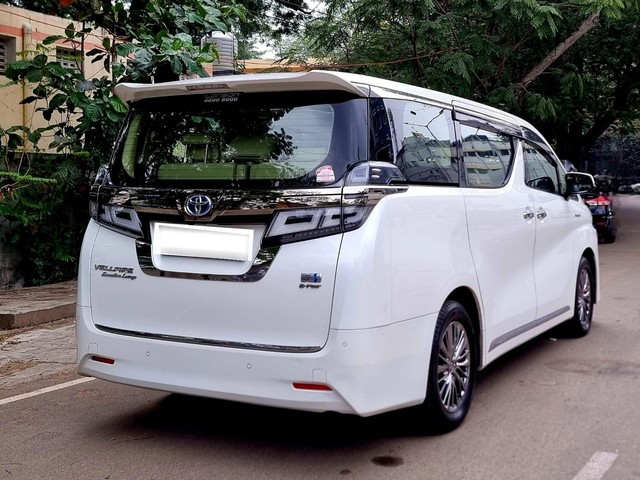 Second-hand 2022 Toyota Vellfire Executive Lounge BSVI for sale in Chennai-7