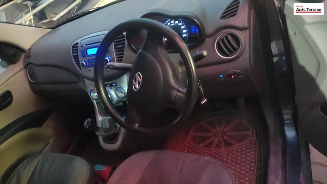 Second-hand 2014 Hyundai i10 Magna for sale in New Delhi-5