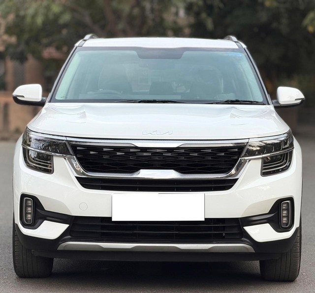 Second-hand 2023 Kia Seltos HTX IVT for sale in New Delhi-3