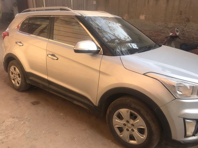 Second-hand 2017 Hyundai Creta 1.6 VTVT E Plus for sale in New Delhi-3