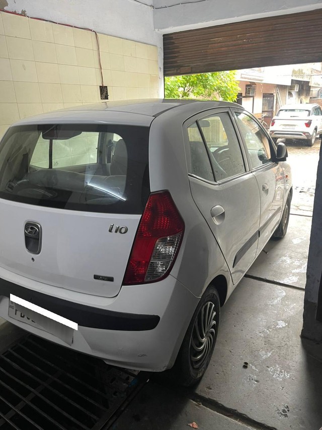 Hyundai i10 Era 1.1 Second-hand 2010 Hyundai i10 Era 1.1 for sale in Amritsar-3
