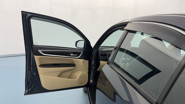 Second-hand 2022 Honda Amaze V for sale in Kanpur-30