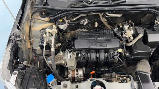 Second-hand 2022 Honda Amaze V for sale in Kanpur-26