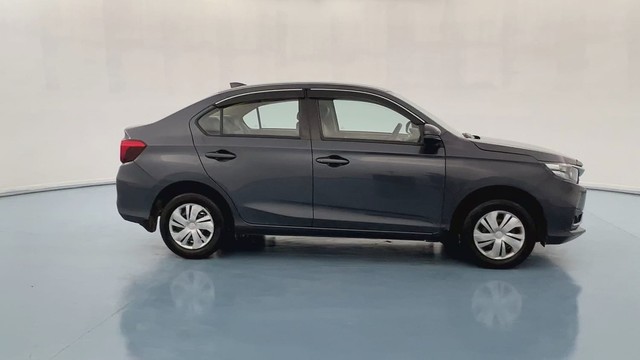 Second-hand 2022 Honda Amaze V for sale in Kanpur-2