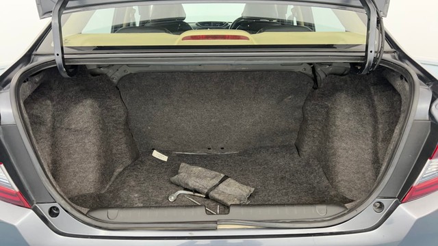 Second-hand 2022 Honda Amaze V for sale in Kanpur-9