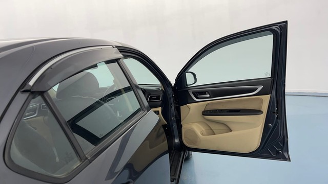 Second-hand 2022 Honda Amaze V for sale in Kanpur-16