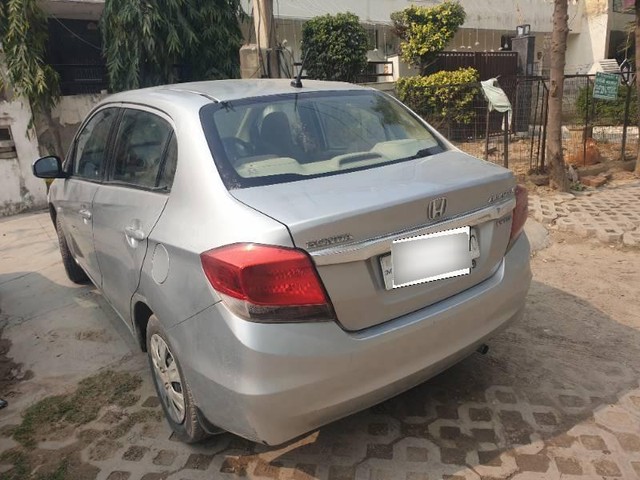 Second-hand 2013 Honda Amaze S i-Vtech for sale in Faridabad-2