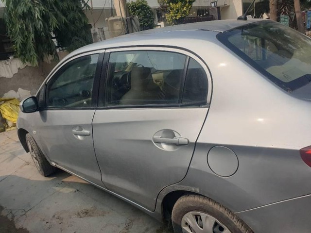 Second-hand 2013 Honda Amaze S i-Vtech for sale in Faridabad-3