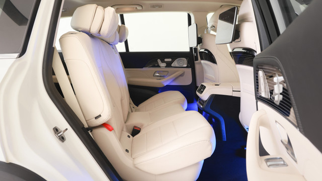 Second-hand 2024 Mercedes-Benz GLS 450 4matic for sale in Gurgaon-9