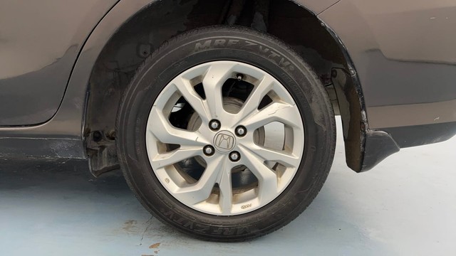 Second-hand 2019 Honda Amaze V Petrol BSIV for sale in Lucknow-19