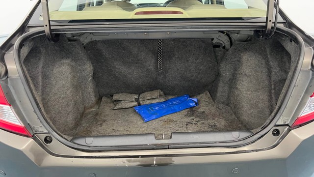 Second-hand 2019 Honda Amaze V Petrol BSIV for sale in Lucknow-9