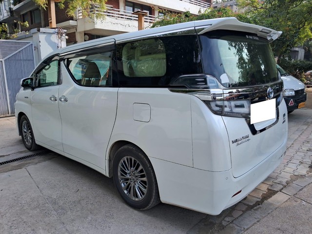 Second-hand 2021 Toyota Vellfire Executive Lounge BSVI for sale in Gurgaon-2