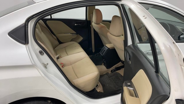 Second-hand 2016 Honda City V MT for sale in Jaipur-39