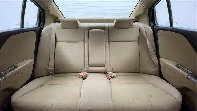 Second-hand 2016 Honda City V MT for sale in Jaipur-26