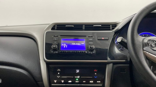 Second-hand 2016 Honda City V MT for sale in Jaipur-28