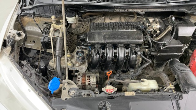 Second-hand 2016 Honda City V MT for sale in Jaipur-38