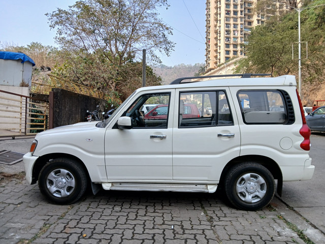 Second-hand 2013 Mahindra Scorpio EX for sale in Mumbai-2