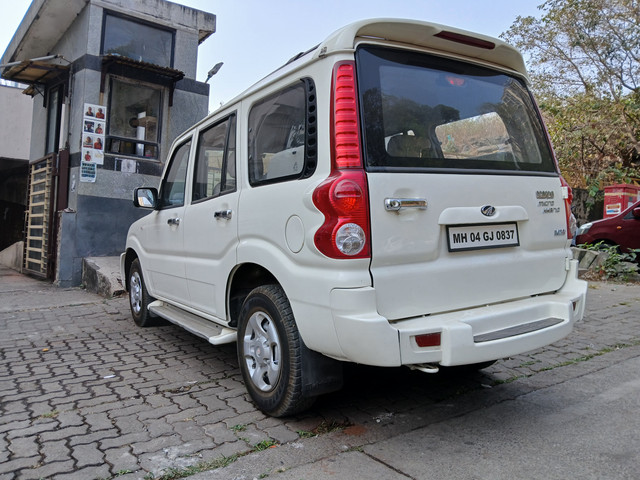 Second-hand 2013 Mahindra Scorpio EX for sale in Mumbai-11