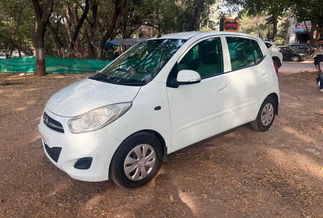 Second-hand 2011 Hyundai i10 Sportz AT for sale in Nashik-7