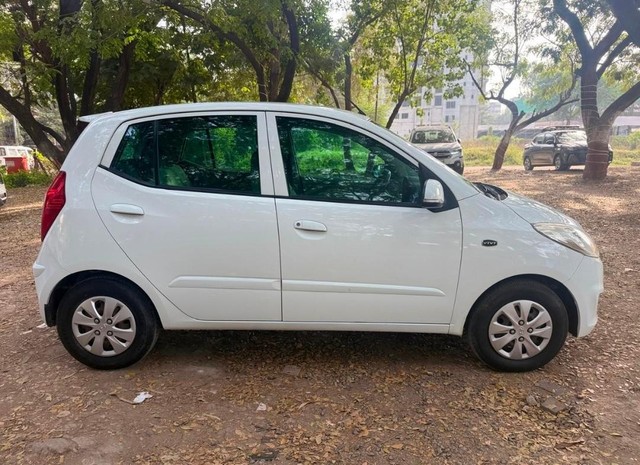 Second-hand 2011 Hyundai i10 Sportz AT for sale in Nashik-1