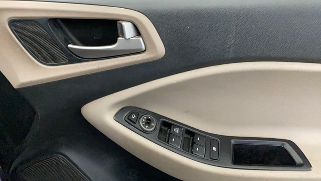 Second-hand 2018 Hyundai i20 1.2 Spotz for sale in Noida-17