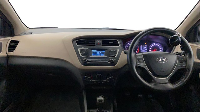 Second-hand 2018 Hyundai i20 1.2 Spotz for sale in Noida-10