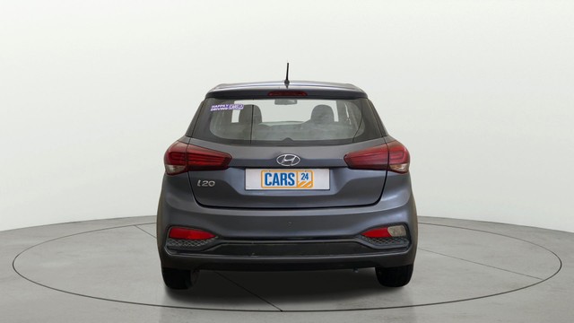 Second-hand 2018 Hyundai i20 1.2 Spotz for sale in Noida-3