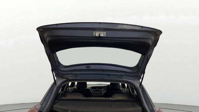 Second-hand 2018 Hyundai i20 1.2 Spotz for sale in Noida-20