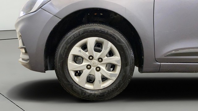 Second-hand 2018 Hyundai i20 1.2 Spotz for sale in Noida-25