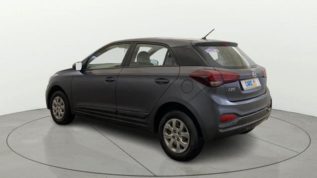 Second-hand 2018 Hyundai i20 1.2 Spotz for sale in Noida-4