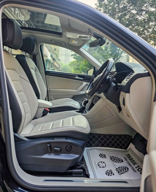 Second-hand 2024 Volkswagen Tiguan 2.0 TSI Elegance for sale in Mumbai-13