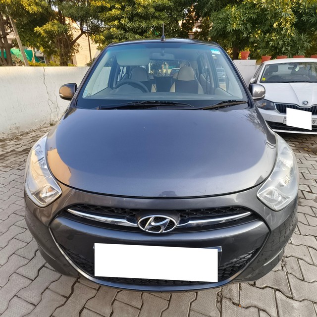 Second-hand 2011 Hyundai i10 Magna for sale in Chandigarh-4