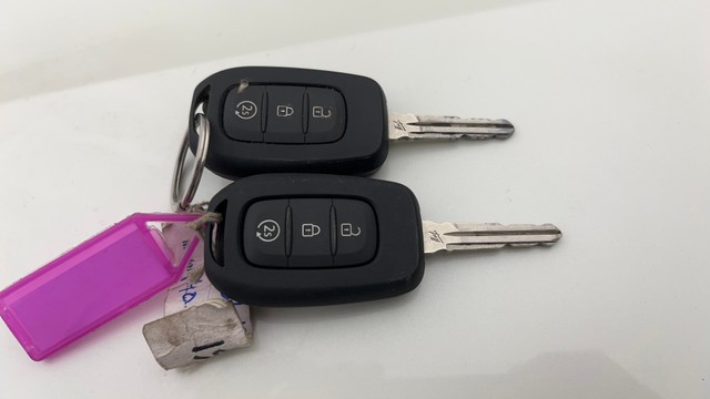 Second-hand 2021 Renault Duster RXZ Turbo CVT for sale in Noida-21