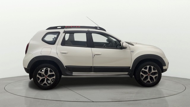 Second-hand 2021 Renault Duster RXZ Turbo CVT for sale in Noida-1