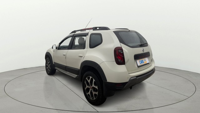 Second-hand 2021 Renault Duster RXZ Turbo CVT for sale in Noida-4