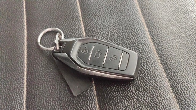 Mahindra XUV500 W9 Second-hand 2017 Mahindra XUV500 W9 for sale in Pune-21