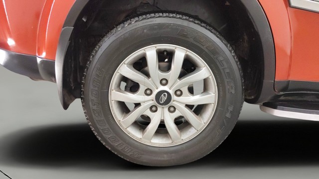 Mahindra XUV500 W9 Second-hand 2017 Mahindra XUV500 W9 for sale in Pune-25