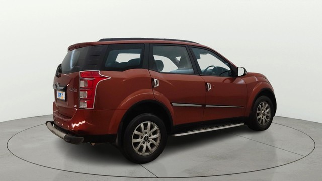 Mahindra XUV500 W9 Second-hand 2017 Mahindra XUV500 W9 for sale in Pune-2